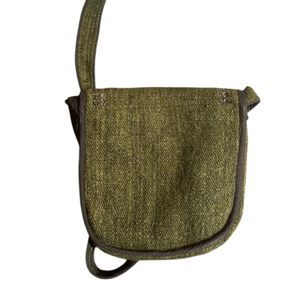Wool Embroidered Crossbody Bag Purse Leaves Floral Felted Knit Green Boho Hippy‎ - Picture 3 of 5